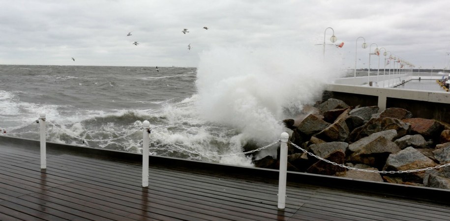 Silny wiatr nadciąga. RCB rozesłało alert