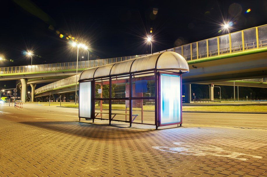 Krzyk uratował ją przed gwałcicielem. Koszmar na przystanku