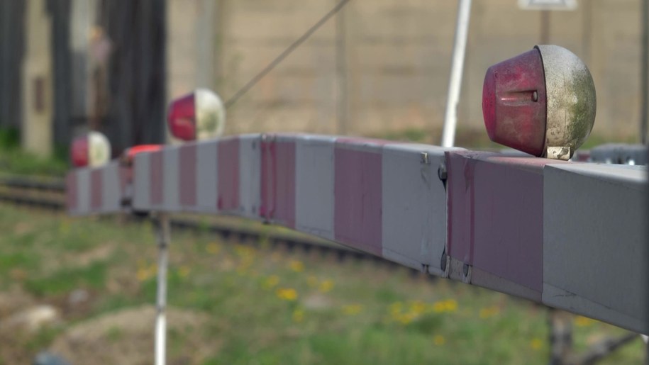 Dlaczego rogatki nie zostały opuszczone? Nowe ustalenia RMF FM ws. groźnej sytuacji na torach