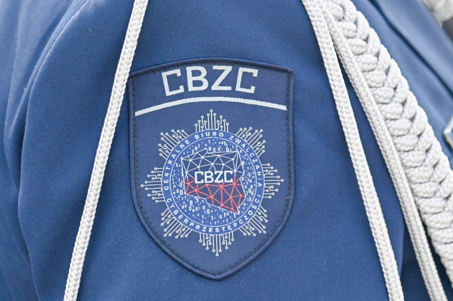 Kto pokieruje walką z cyberprzestępcami? Ustalenia RMF FM