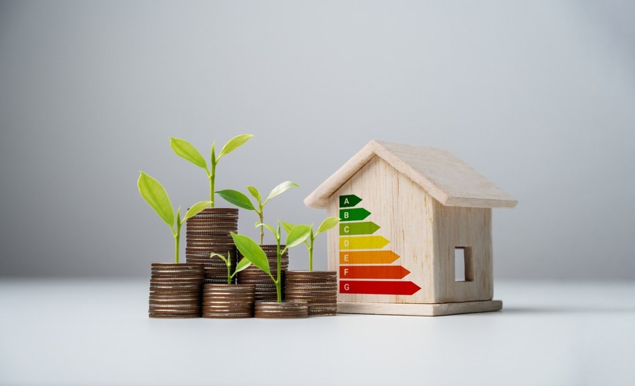 Dopłaty do wymiany pieców i okien. Kto może skorzystać z programu "Czyste Powietrze"?