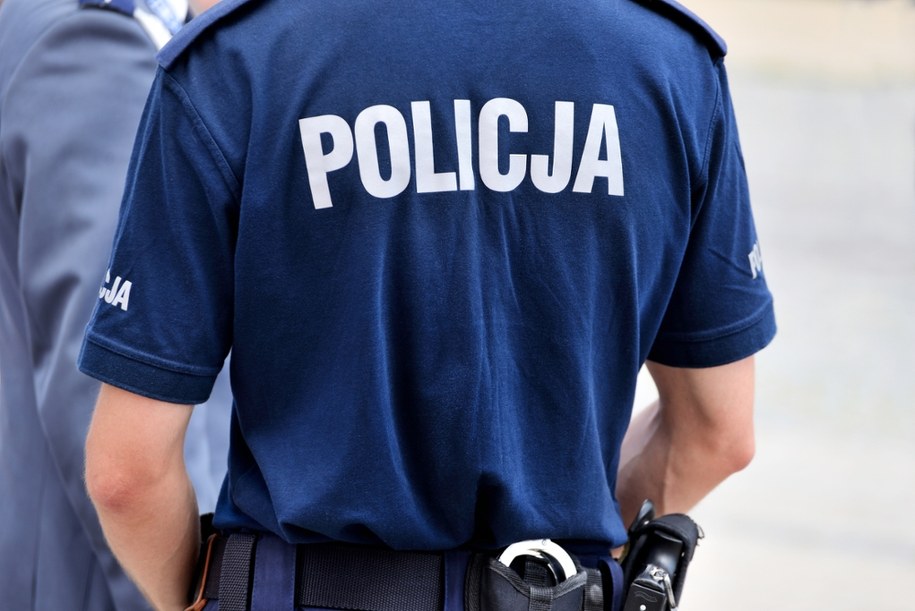 "Łowcy pedofilów" namierzyli policjanta. Reakcja komendy
