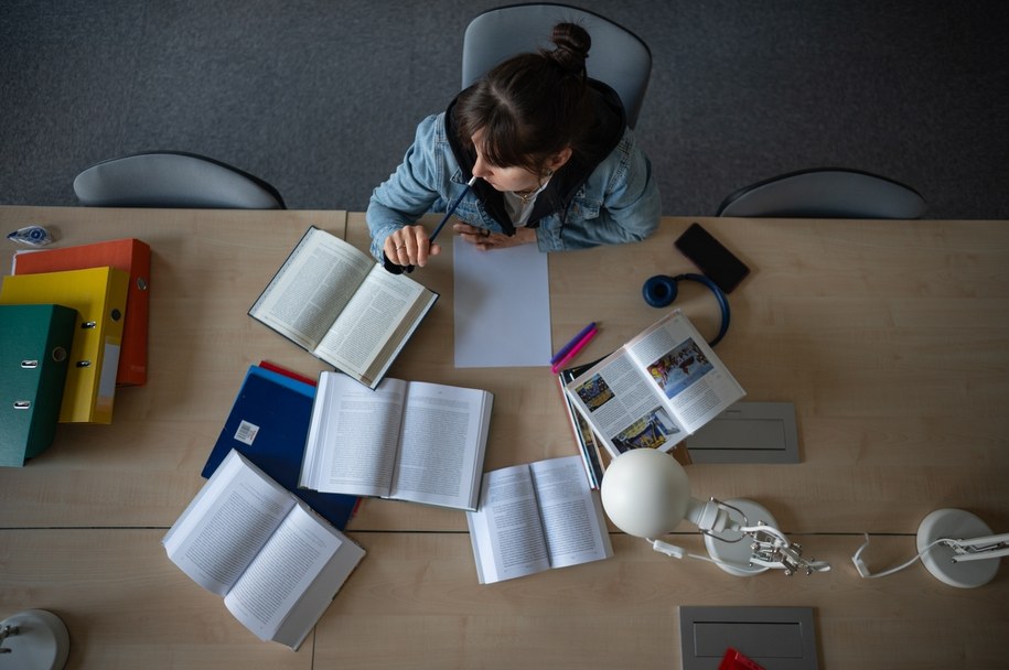 Polscy studenci mierzą wysoko. Tyle chcą zarabiać już na starcie