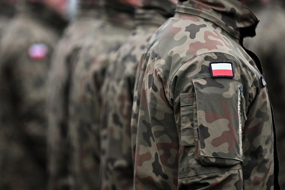 Czas na powrót zasadniczej służby wojskowej? Następca Cenckiewicza zabrał głos