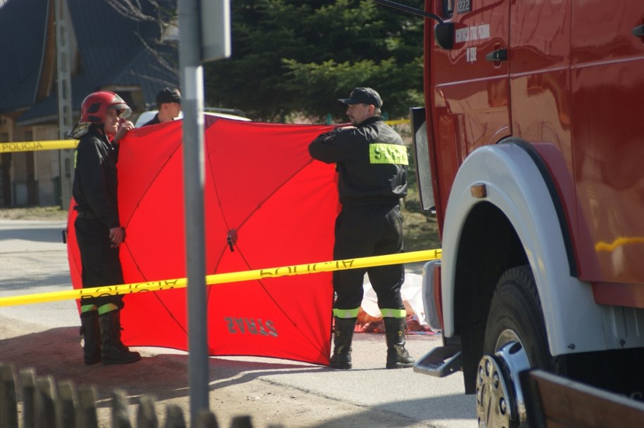 Kierowca Audi uciekł, 21-latka nie żyje. Tragedia w Pruszkowie