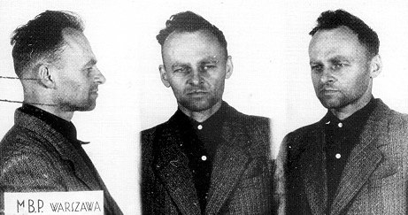 Zdjęcia rotmistrza Witolda Pileckiego po aresztowaniu w warszawskim więzieniu mokotowskim /IPN