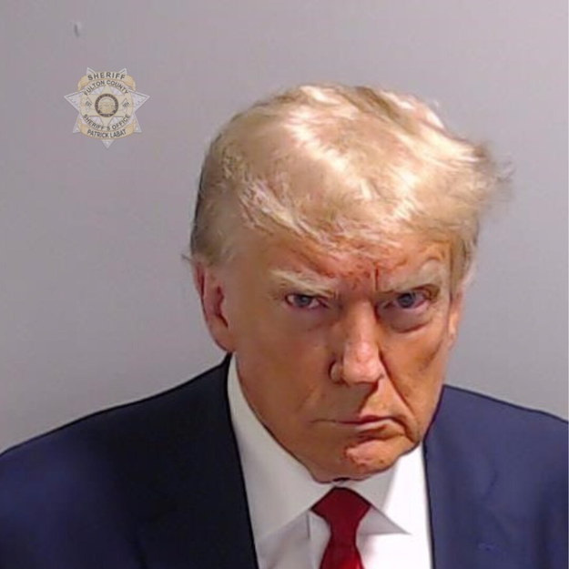 Zdjęcie Donalda Trumpa wykonane w areszcie Fulton w Atlancie /FULTON COUNTY SHERIFF'S OFFICE /PAP/EPA