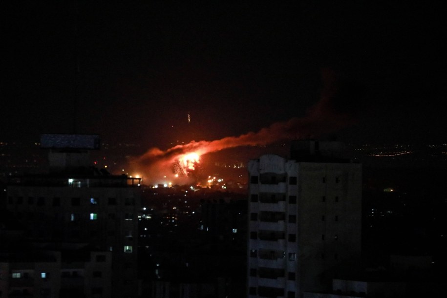 Izrael atakuje cele w Strefie Gazy. Pierwszy taki incydent od zawieszenia broni