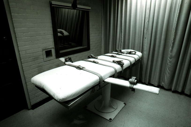 Zdjęcie ilustracyjne: Łóżko egzekucyjne w celi śmierci /Getty Images