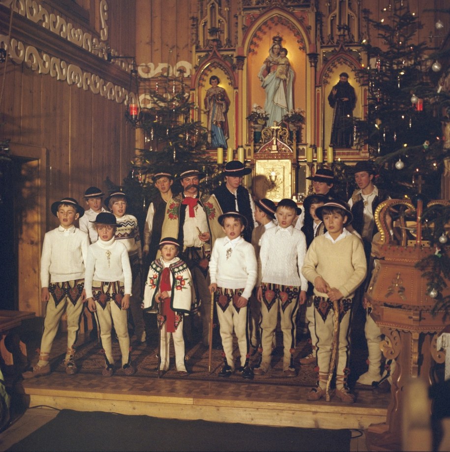 Siekiera przy pościeli, choinka ukradziona z czyjegoś lasu, czyli przesądy wigilijne po góralsku