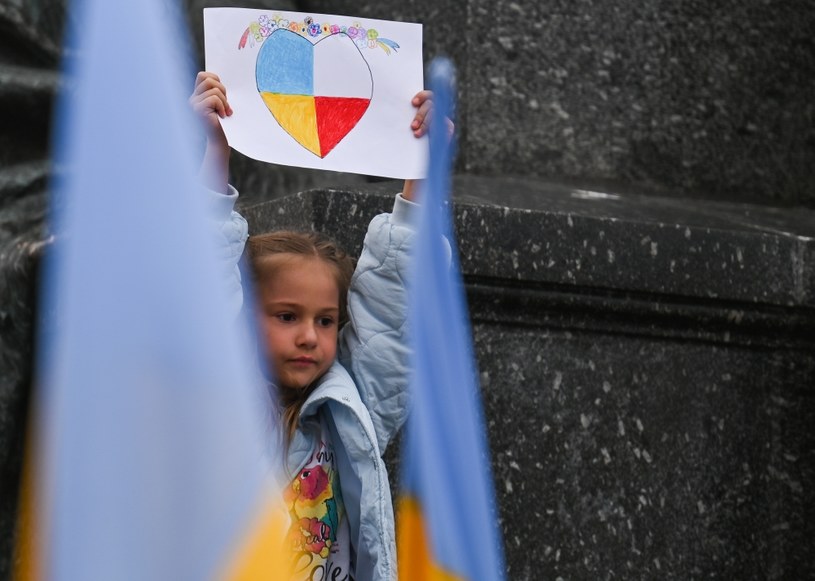 Zdjęcie ilustracyjne. Siedmioletnia Katerina podczas proukraińskiej manifestacji w Krakowie, w lipcu 2022 /Artur Widak/NurPhoto /AFP