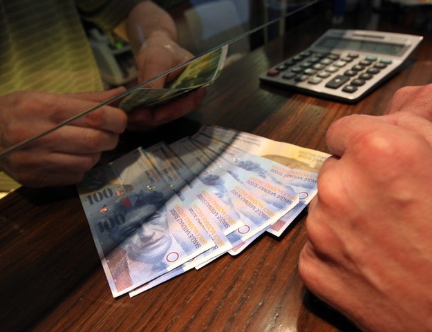 Rząd boi się kredytów we frankach. Planuje pomoc