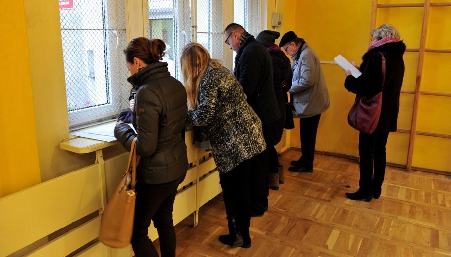 PKW: Frekwencja w wyborach ponad 39 procent