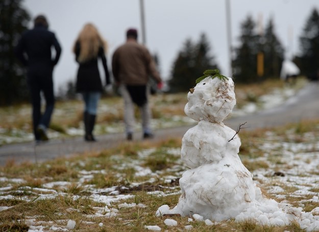 Prognozy: Ochłodzi się, miejscami popada śnieg