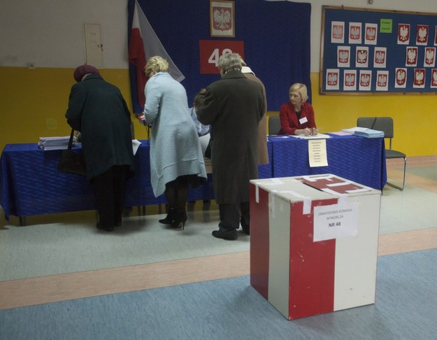 Żaden z kandydatów na prezydenta nie został zdjęty z latarni