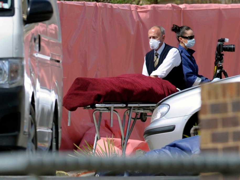 Pół roku mieszkali ze zwłokami. Wierzyli w zmartwychwstanie