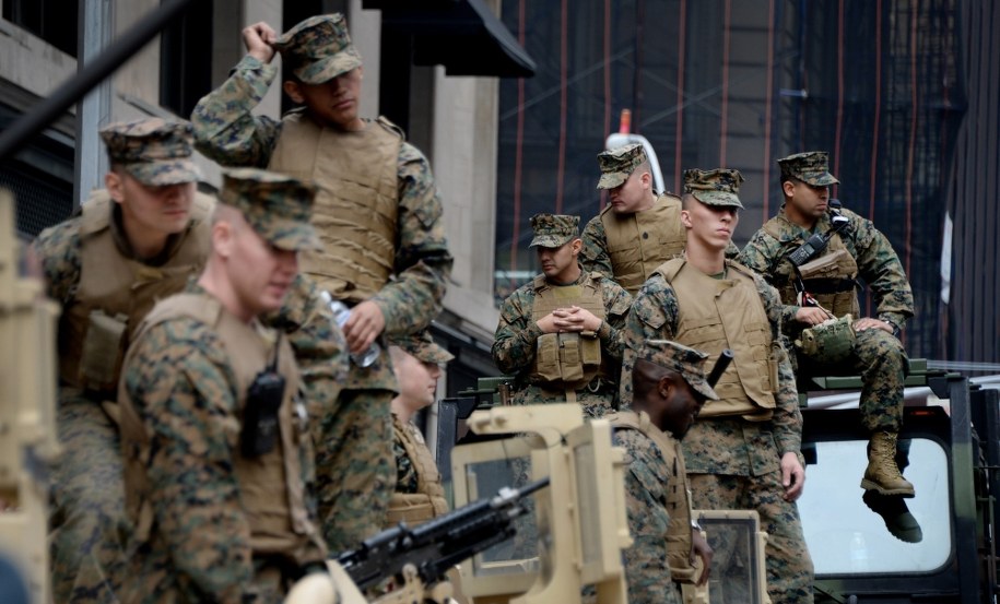 Amerykańscy żołnierze w stanie podwyższonej gotowości