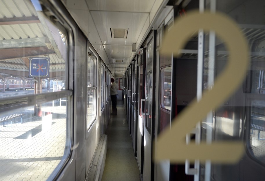 Skierował pociąg na niewłaściwy tor, został zawieszony