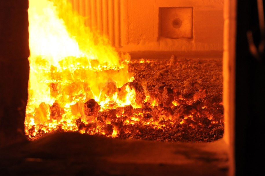 Samorządy zdecydują, czym będą palić w piecach mieszkańcy