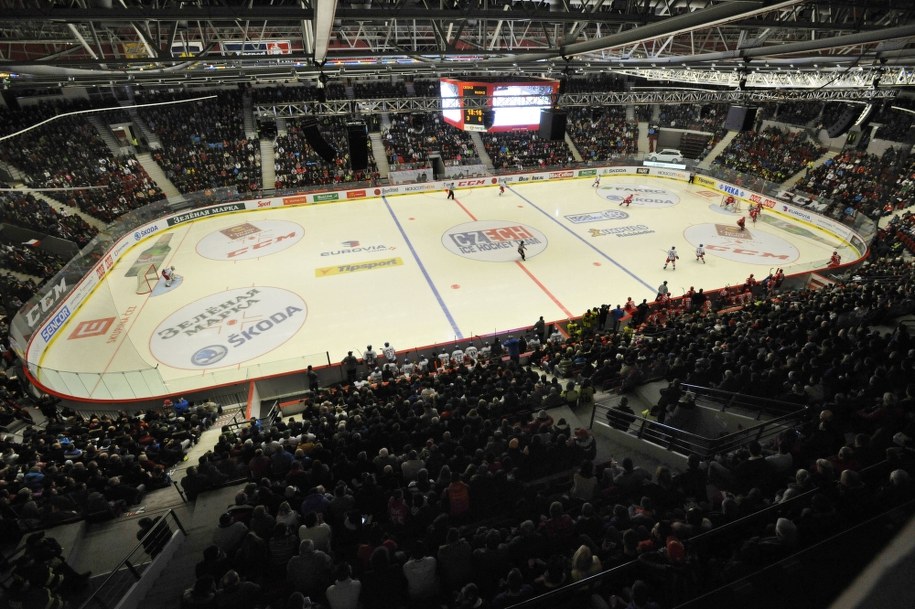 "Wielkanoc złości i nienawiści": Klub spadł do 3. ligi, więc kibice poniszczyli auta zawodników