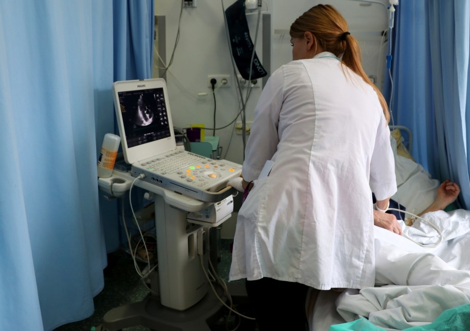 Brutalne pobicie 14-latka? Chłopak z raną głowy trafił do szpitala