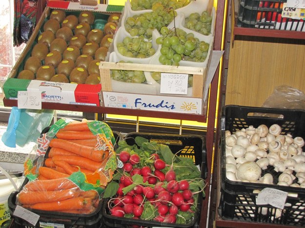 "Rzeczpospolita": Zakaz handlu w niedzielę zabija małe sklepy