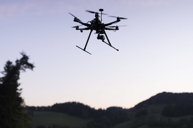 Zawieszono śledztwo ws. tajemniczego drona, który rozbił się koło Kętrzyna