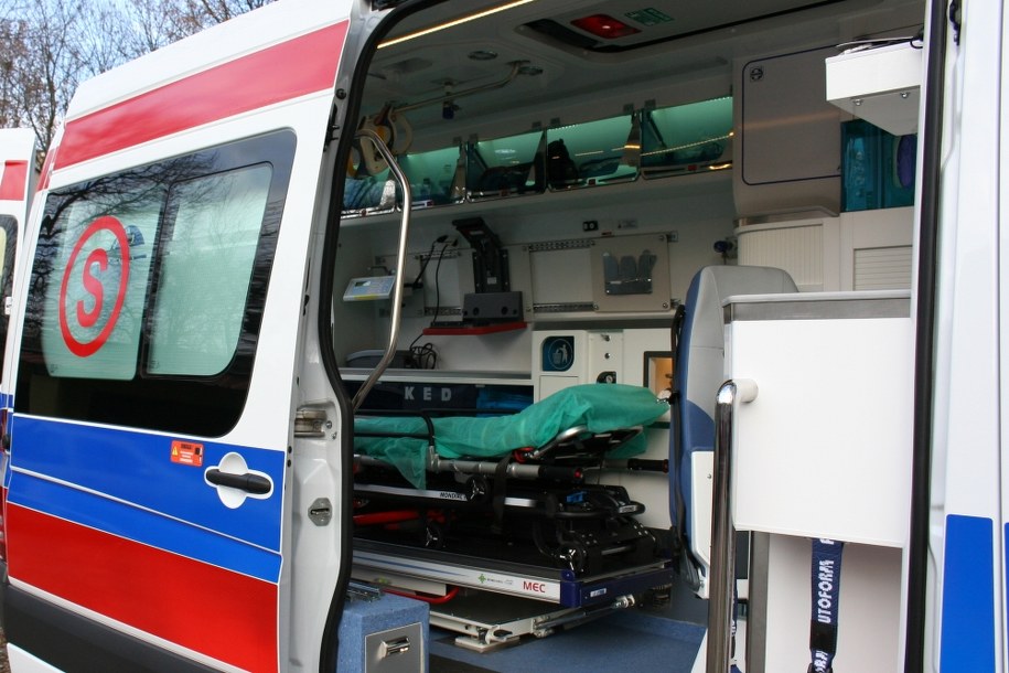 Tychy: 39-latek zmarł w karetce. Prokuratura wszczęła śledztwo