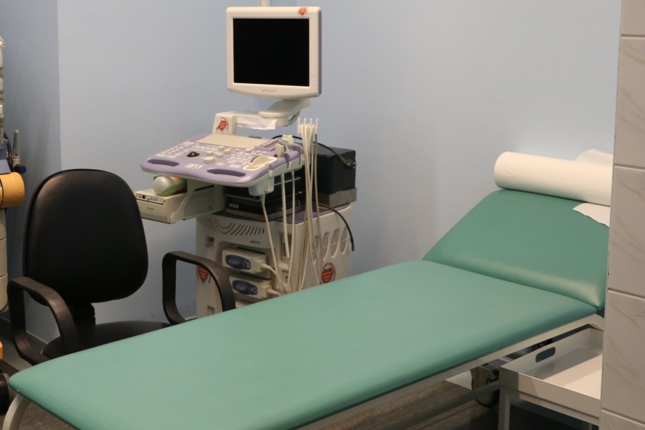 Policjant zmarł w przychodni. Nie było odmowy wysłania karetki