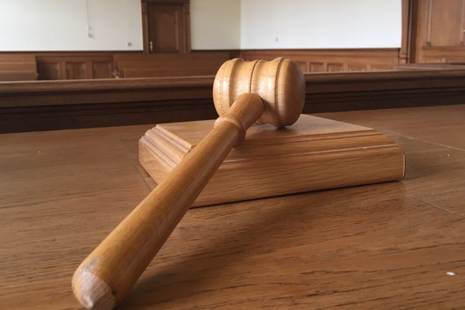 Proces ws. współpracy policjantów z "laweciarzami". Proceder trwał kilka lat