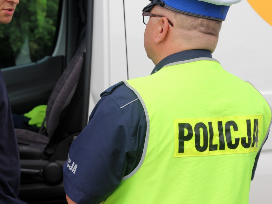 Kolejny dzień „psiej grypy”. Na patrol jeździ komendant ze strażnikiem miejskim