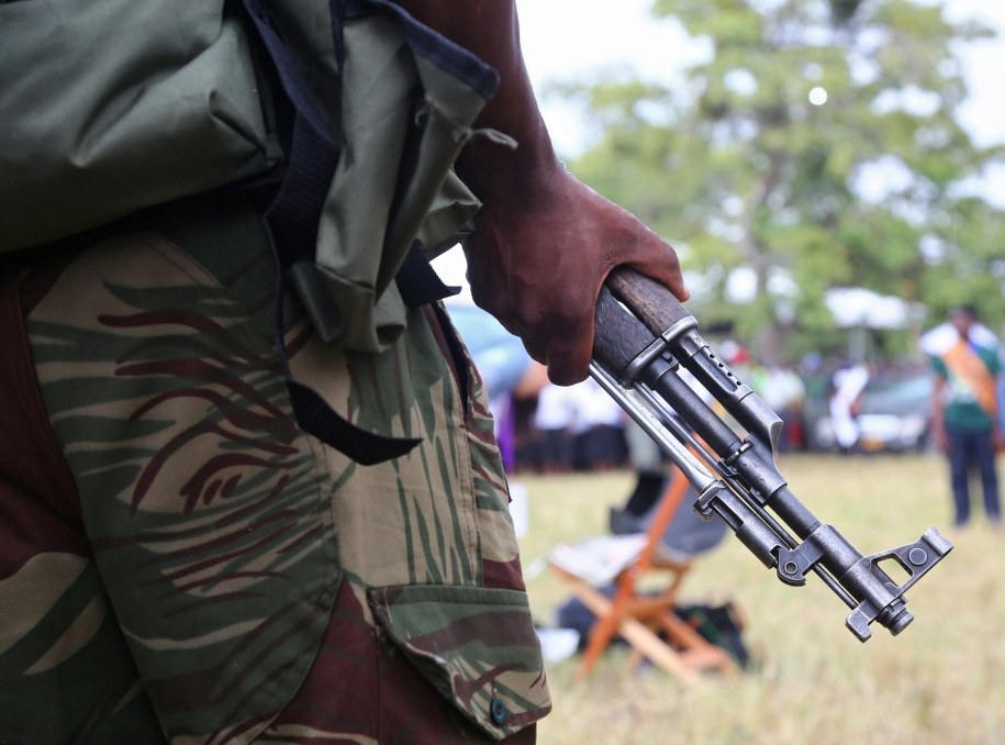 Nie ochronili go przed zimnem. Żołnierz żąda 150 tys. funtów odszkodowania