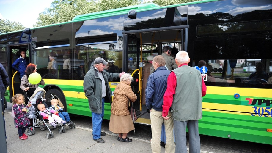 „Macie wiele za uszami”. W jakich sprawach pasażerowie piszą do urzędników?