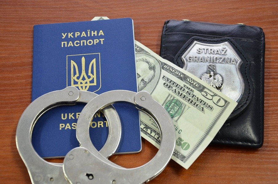 Próbował przemycić do Polski napromieniowane oporządzenie artyleryjskie