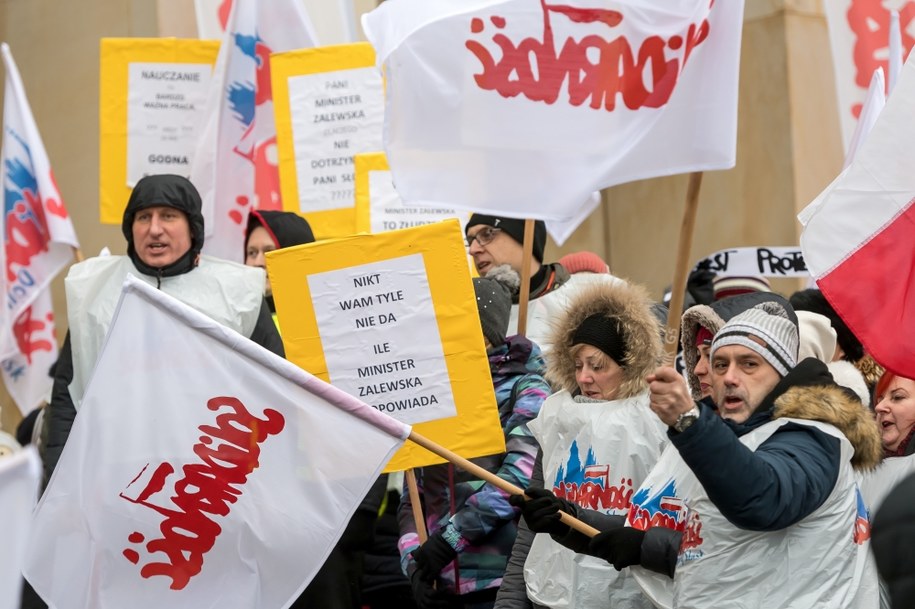 Nowy tydzień w polityce: Czy czeka nas chaos w szkołach?