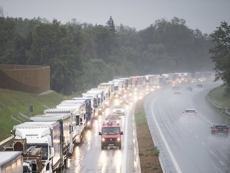 W Polsce brakuje zawodowych kierowców. Podwyżki nie rozwiążą problemu