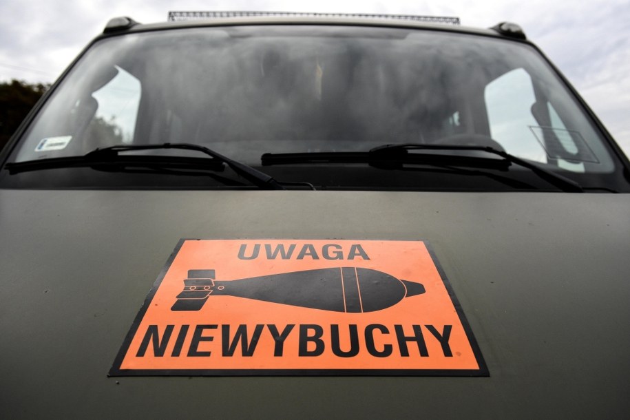 30 bomb lotniczych w pobliżu stacji PKP. Saperzy zakończyli akcję