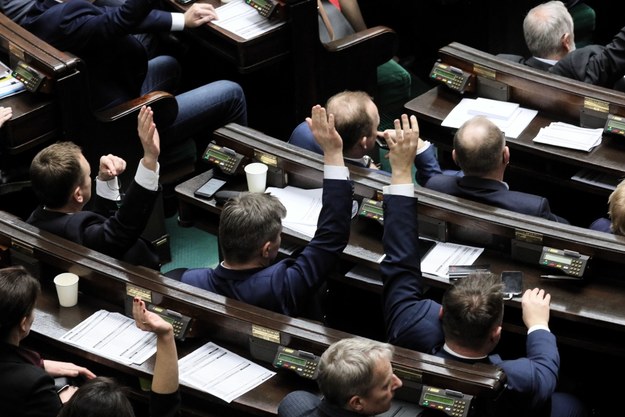 Sejm przyjął budżet na 2020 rok. Nie ma w nim deficytu