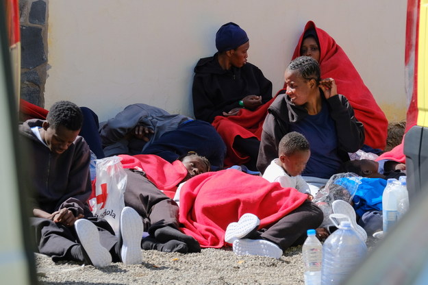 Turcja zagroziła, że będzie przepuszczać uchodźców z Syrii do Europy