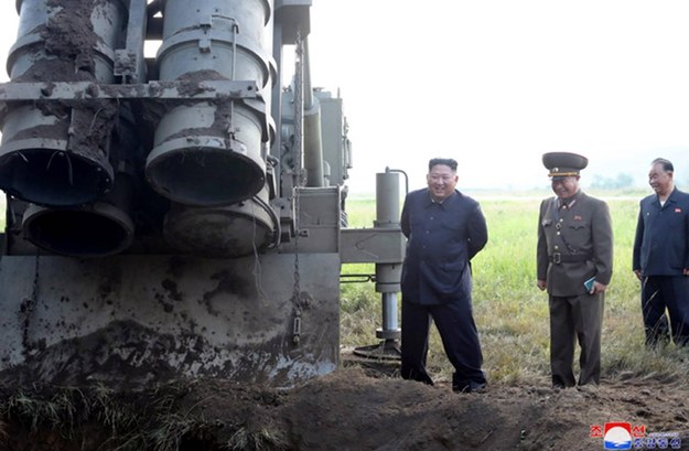 Korea Północna wystrzeliła dwa pociski kierowane krótkiego zasięgu