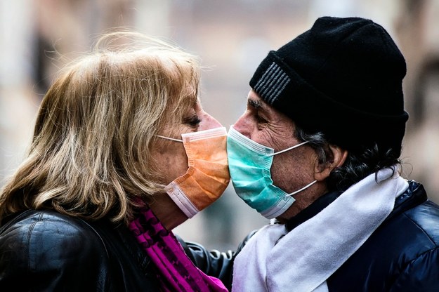 Od "pacjenta zero" do epidemii koronawirusa. "FT" o tym, że izolacja ma sens