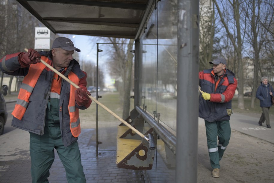 Powiedziała w tramwaju, że może mieć koronawirusa. Pasażerowie uciekali oknami