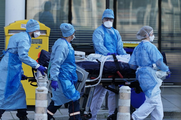 16-latka najmłodszą ofiarą koronawirusa we Francji. "Nikt nie jest niepokonany"