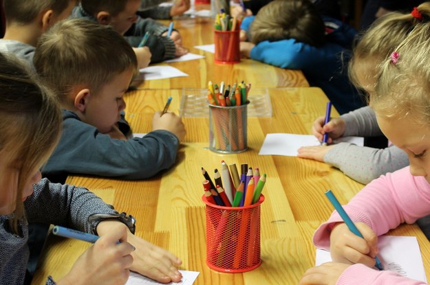 Koronawirus w Polsce: Żłobki i przedszkola mogą zostać otwarte, dodatkowy zasiłek opiekuńczy wydłużony do 24 maja