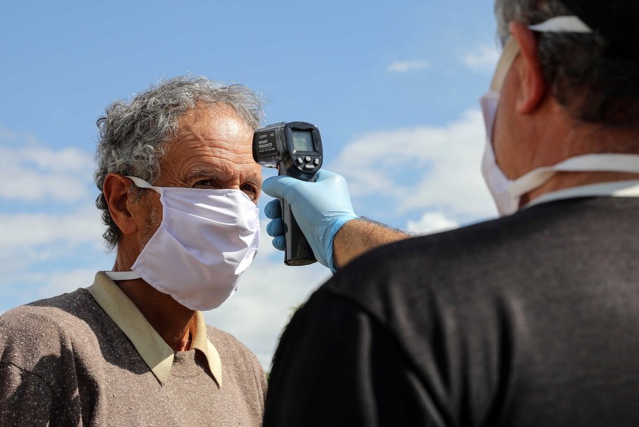 COVID-19 zabija więcej mężczyzn niż kobiet. Z czego to wynika?