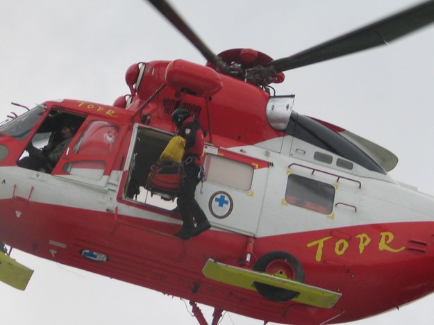 Dwa wypadki w Tatrach. Dwóch rannych turystów trafiło do szpitala