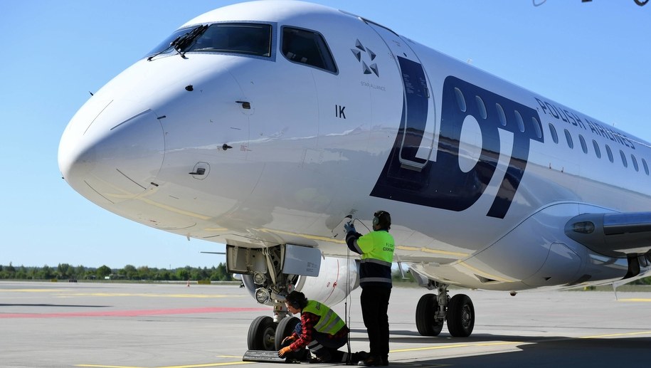 Związki w LOT chcą spotkania z Sasinem. Apelują o ratowanie spółki