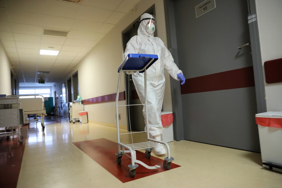 Groźne następstwa koronawirusa. "Teleporada nie zastąpi badania lekarskiego"