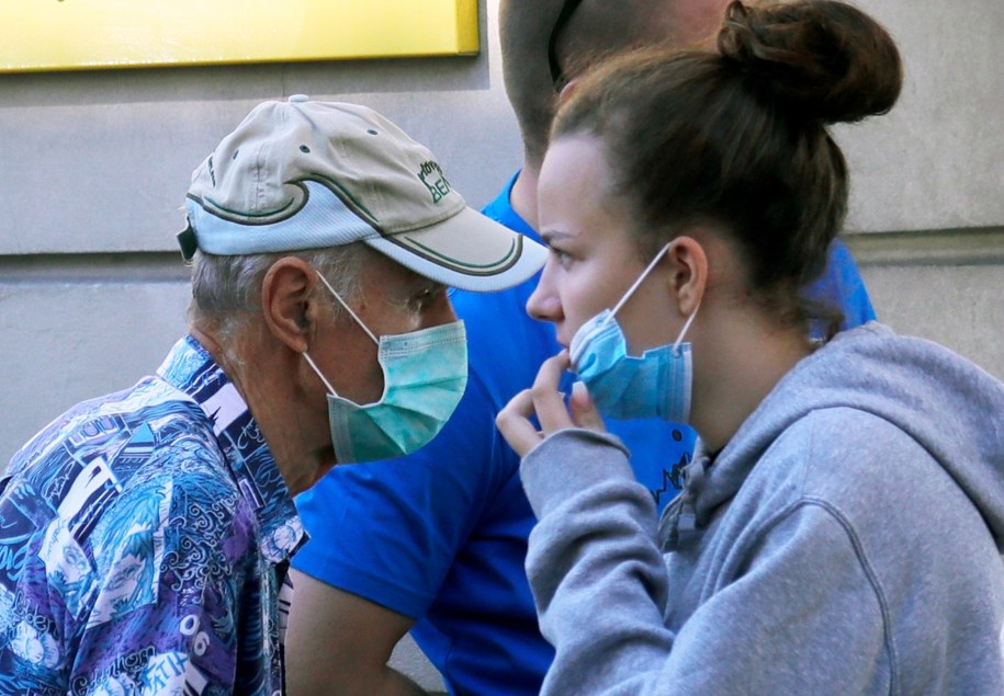 Odporność stadna najskuteczniejszym sposobem na walkę z koronawirusem?