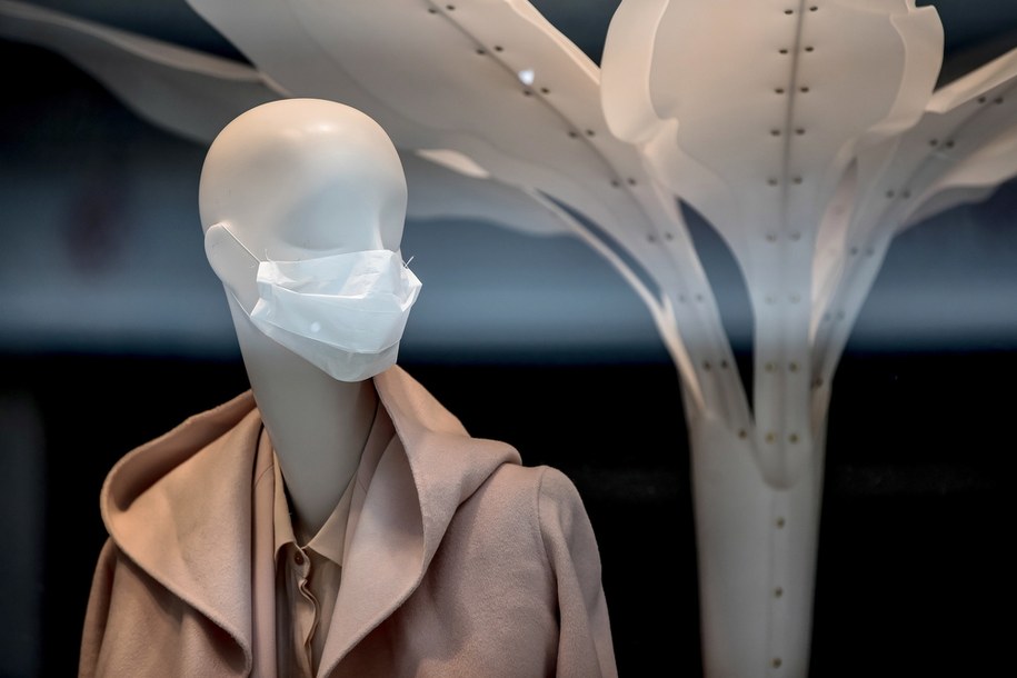 Koronawirus we Francji. Za nienoszenie maseczek wysokie grzywny